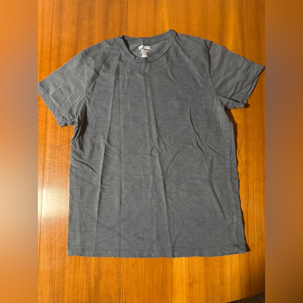 Men’s Old Navy Charcoal Short Sleeve Tee Size Large